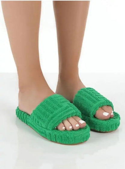 Women's Furry Casual Slippers - Pioneer Gadgets