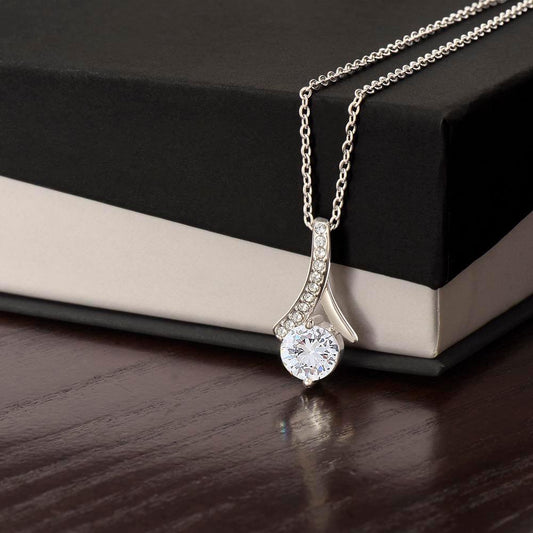 Dazzling Alluring Beauty Necklace.