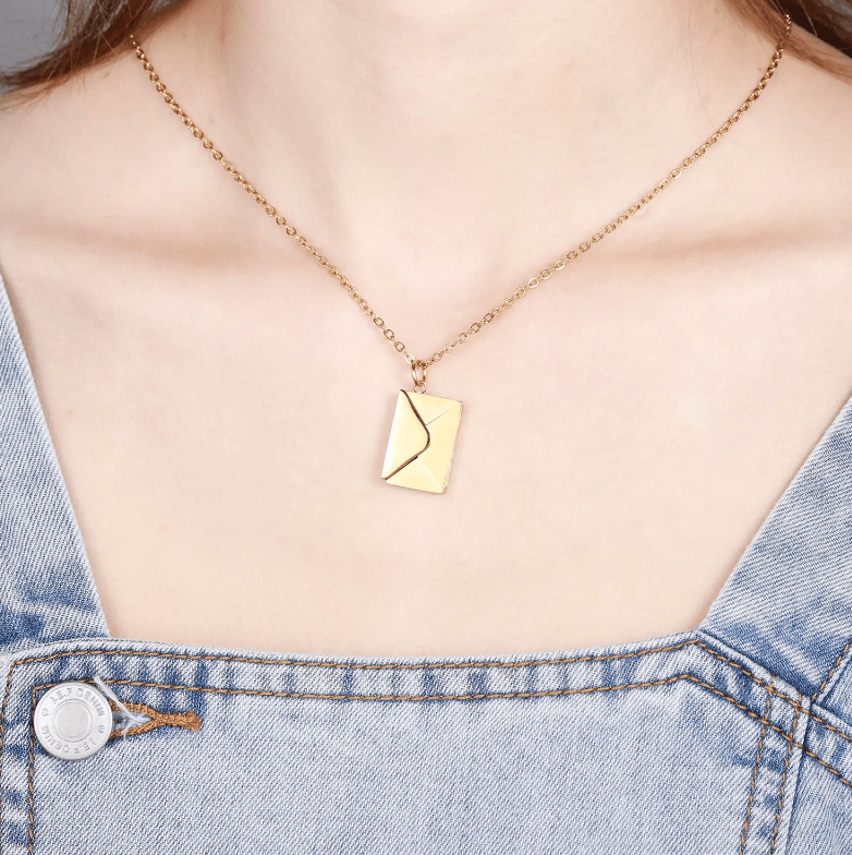 Envelope Necklace - Pioneer Gadgets